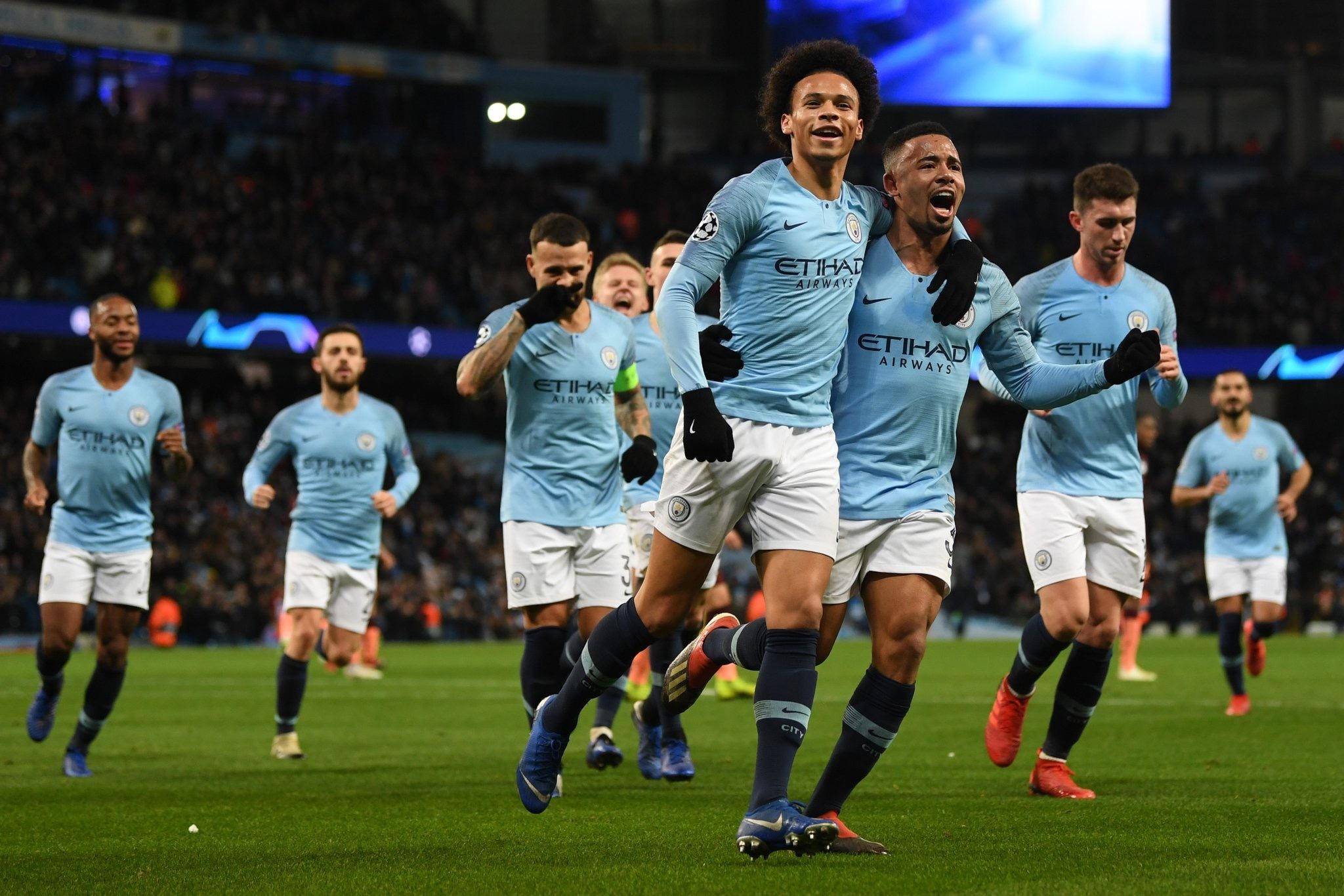 一则引人注 一则引人注